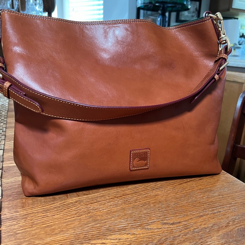 DOONEY &  BOURKE FLORENTINE EXTRA LARGE COURTNEY SAK - NATURAL
